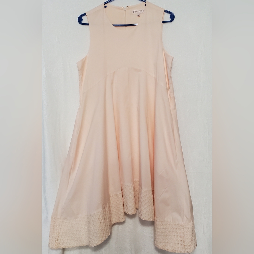 Nanette Sleeveless Flare Dress. Size 6